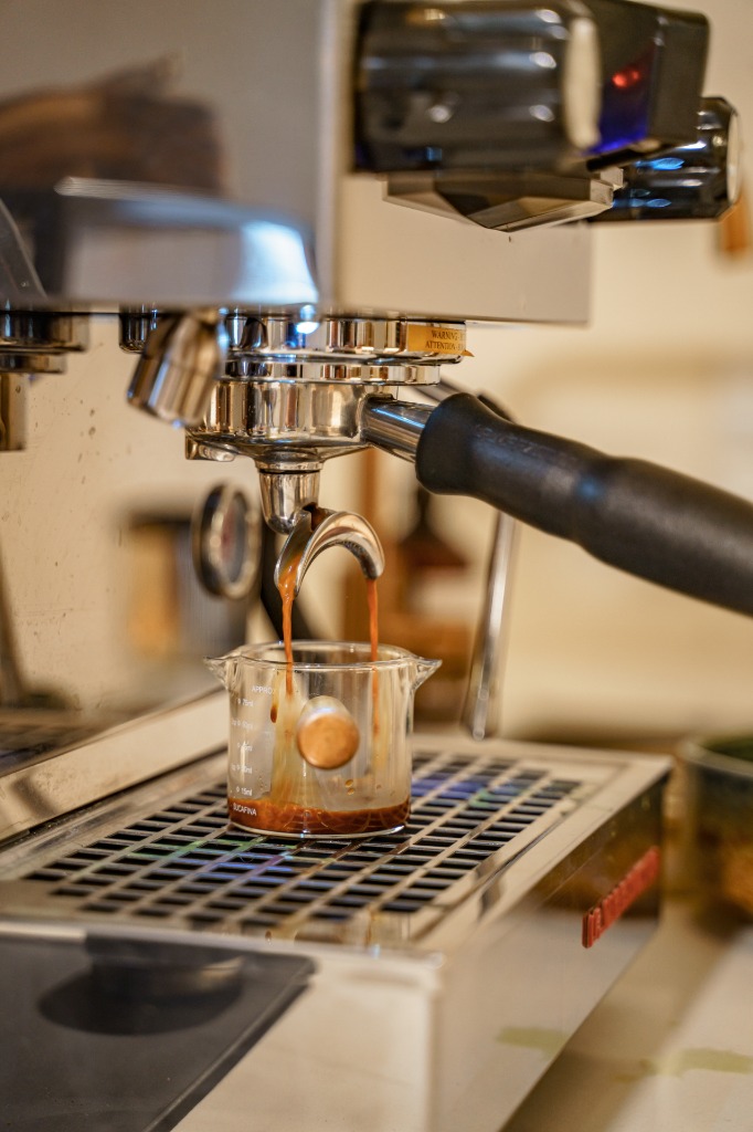 Extraction Specialty Coffee Espresso - Moon Café Lausanne